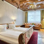 Eisenhut Otel 4*